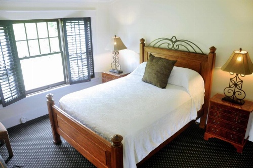 OM Sanctuary Holistic Retreat image 8